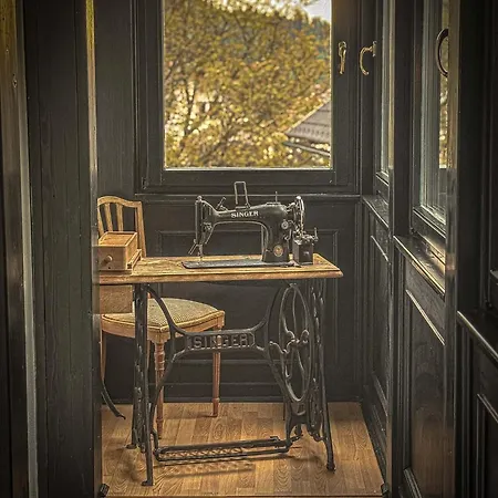 Appartamento Baroque Alpine Retreat At The Historic Premetovc Škofja Loka