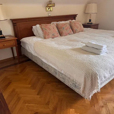 Baroque Alpine Retreat At The Historic Premetovc
