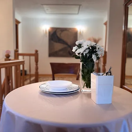 Baroque Alpine Retreat At The Historic Premetovc Appartamento *