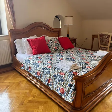 Baroque Alpine Retreat At The Historic Premetovc *
